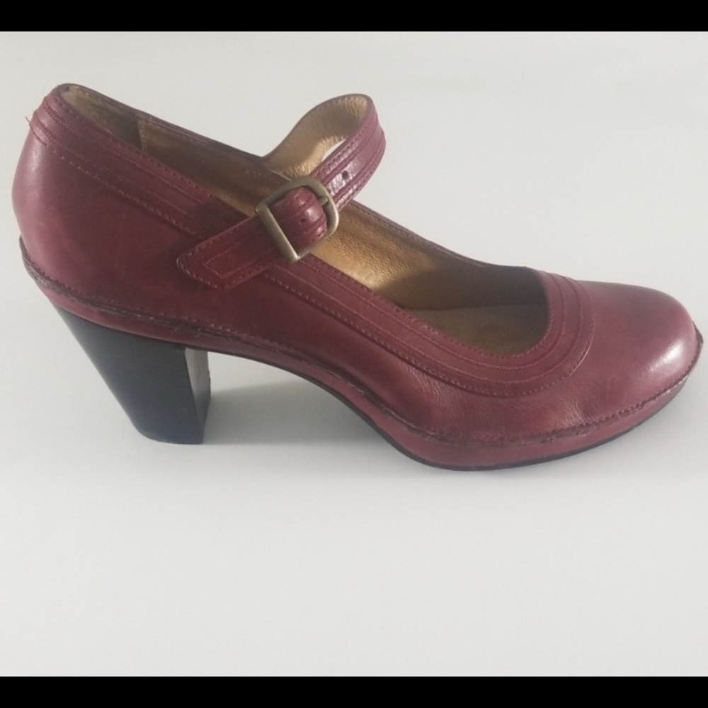 NWOB Clark’s Red MaryJaneHeels